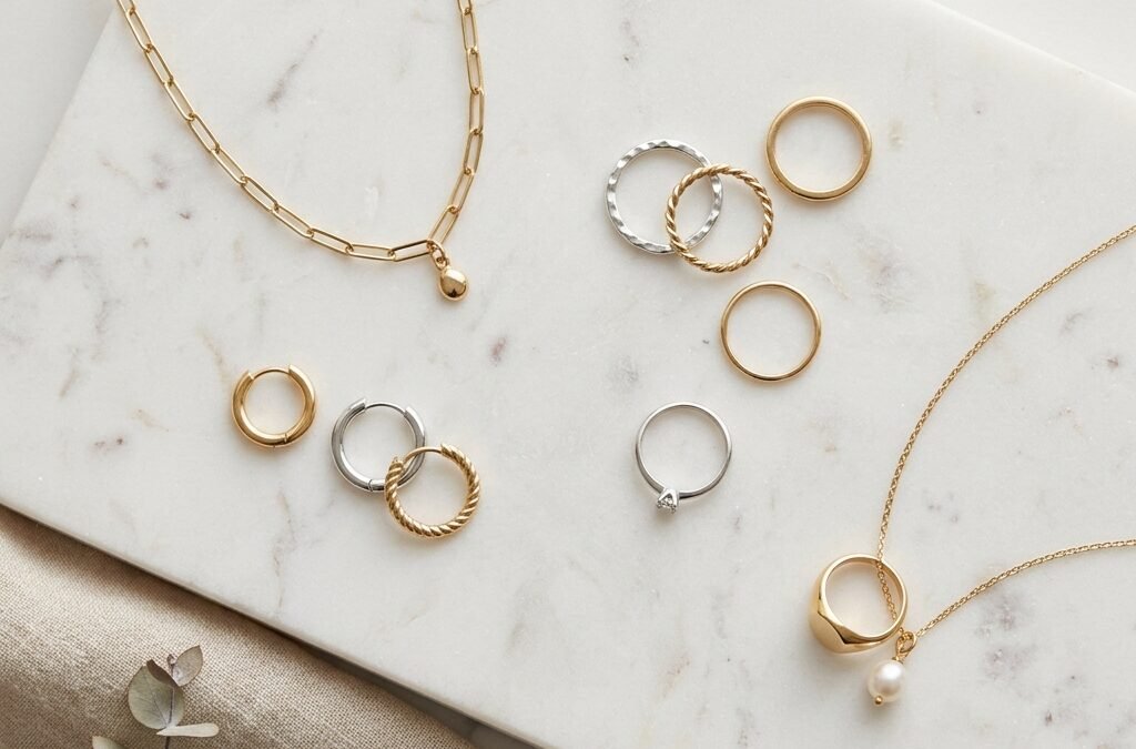 How to Style Everyday Minimalist Jewellery